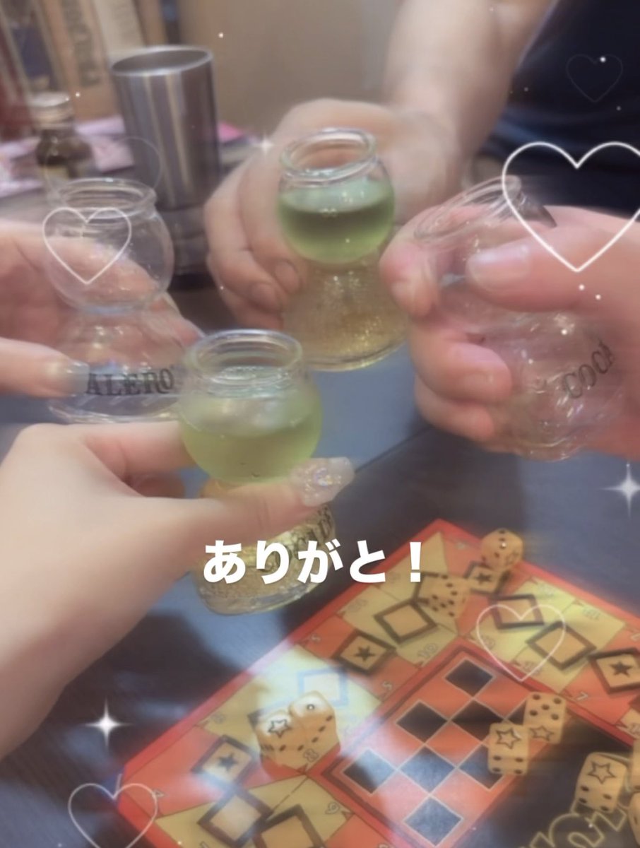 c_marurun's tweet photo. おきゅおわしてる👍💭
今日も乾杯ありがとうでした💭
今日はご予約独占でした🌸
すーぱーなかよしごしゅ様！
１ヶ月ぶりくらいに会えて嬉しかったよう✊アズール負けて悔しい次リベンジや🙃で、久しぶりなかよしごしゅ様たち！
チケットに宝石にブラフに楽しすぎ差し入れも感謝です次21日20時〜おる！ https://t.co/GPQ1zLnsJR