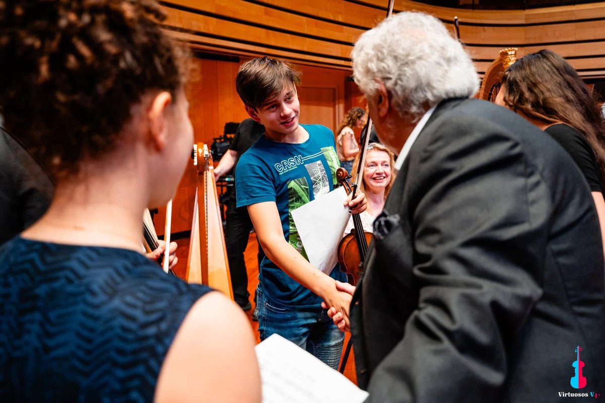 VirtuososTalent's tweet photo. #Virtuosos Masters and Apprentices concert: young talents and world-renowned artists @PlacidoDomingo and István Várdai.
https://t.co/NkBCzbj6he
📺 To be streamed in 3 parts on our YouTube channel, the first premiere airing today, the 19th June (Friday) at 7:00 PM (CET). https://t.co/9CBtGtLVMJ