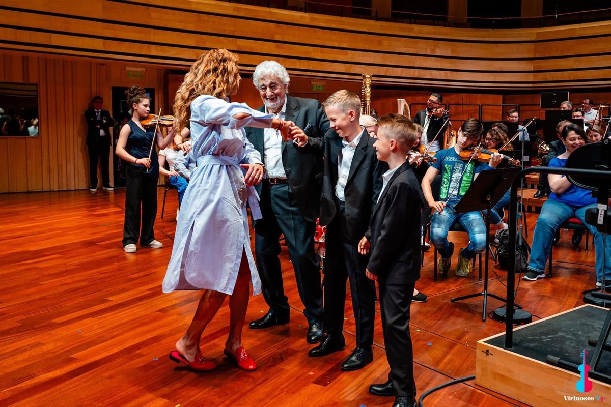 VirtuososTalent's tweet photo. #Virtuosos Masters and Apprentices concert: young talents and world-renowned artists @PlacidoDomingo and István Várdai.
https://t.co/NkBCzbj6he
📺 To be streamed in 3 parts on our YouTube channel, the first premiere airing today, the 19th June (Friday) at 7:00 PM (CET). https://t.co/9CBtGtLVMJ