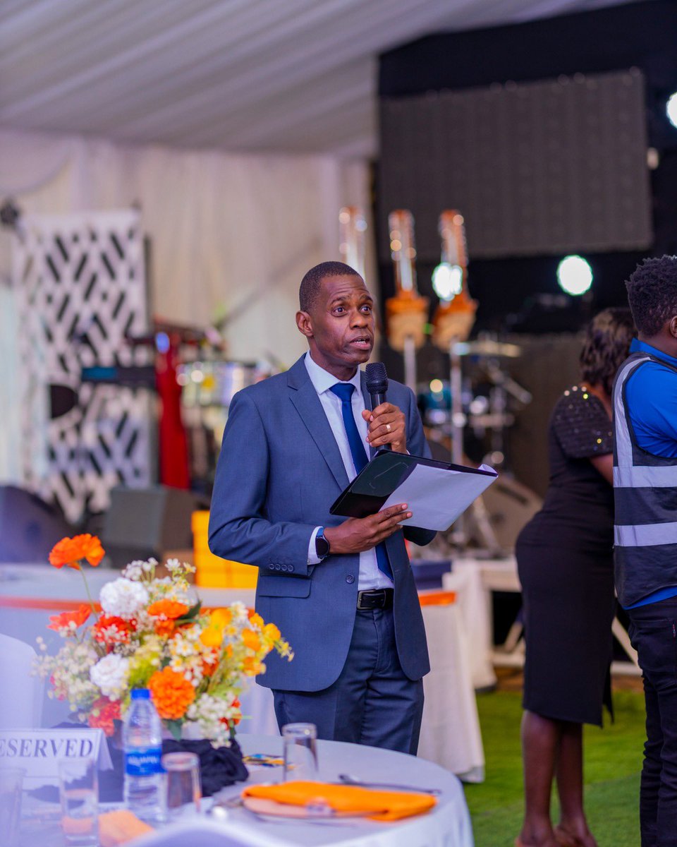 ciccqsu's tweet photo. The Masters Of Ceremonies of the Day.
RSU Philip Kaheru and birthday boy @MauriceMugisha 

#CICCQSULaunch https://t.co/pIwAedwDQ9