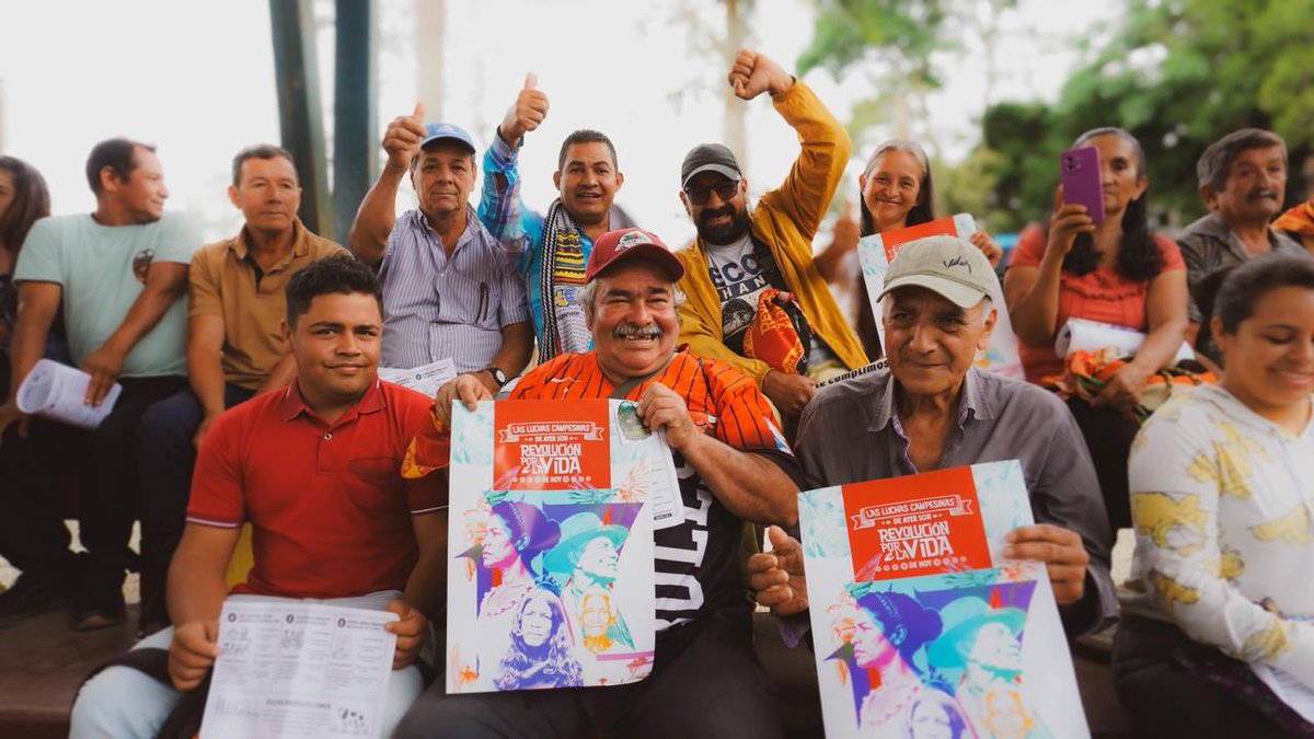 MisionONUCol's tweet photo. #Tolima | En Líbano asistimos a la audiencia pública de @AgenciaTierras sobre la Zona de Reserva Campesina #ZRC, con la participación de productores, organizaciones y entidades. Un espacio de diálogo sobre el futuro del campo y el avance de la Reforma Rural Integral. 🕊️🇨🇴 https://t.co/6ObExUmmi1