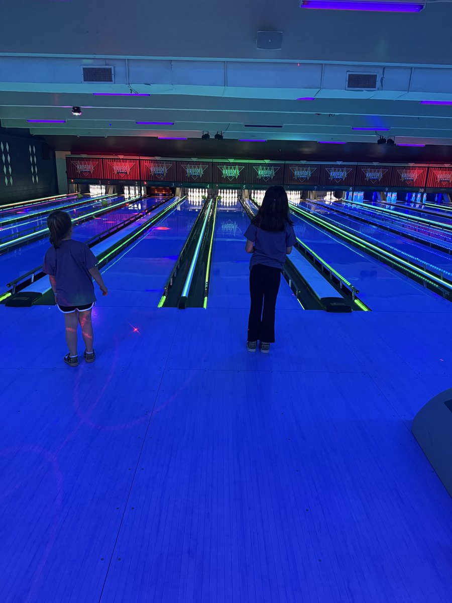Goddard3rdLake's tweet photo. 🎳 Strike! Spare! Smiles everywhere! 🎳

Our School Age students had a fantastic time on their bowling field trip! From cheering on their friends to celebrating strikes and spares, the lanes were filled with excitement, laughter, and friendly competition.

We had a ball!... https://t.co/2Jc9wjCwh9