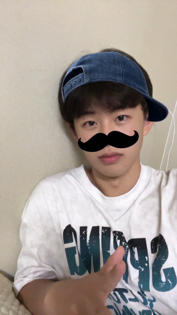 Baii2007's tweet photo. 很久没经营唐氏生活了 #男高中生 #奶狗弟弟 https://t.co/Eapn8sPpu0