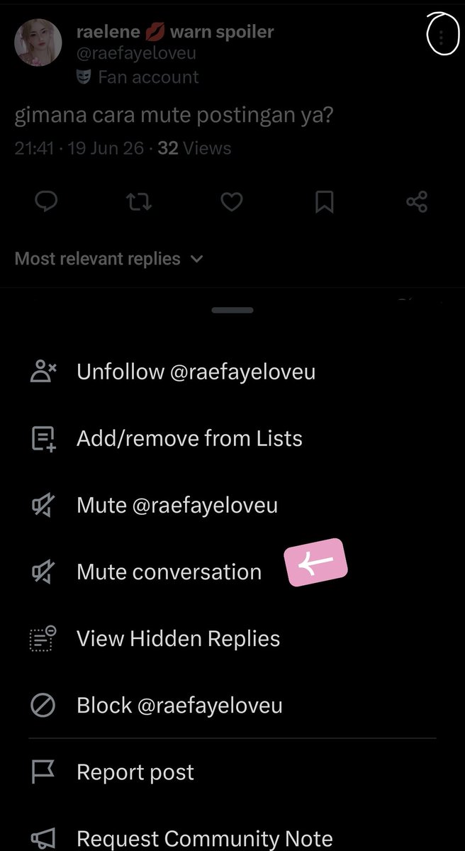 cyzcake's tweet photo. @raefayeloveu loh kok beda ya 😭😭 ini punyaku by https://t.co/aYLopHwp8L