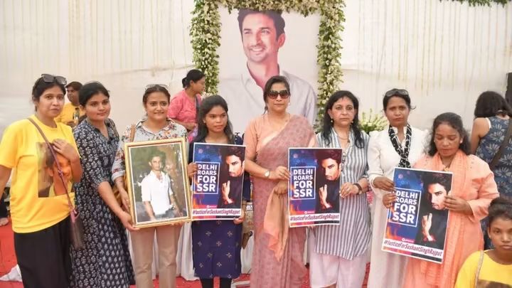 ssrians4ssr4747's tweet photo. We are Sushant's voice. ✊️
Hum Hain Sushant Ki Awaaz 🇮🇳
@itsSSR
#JusticeForSushantSinghRajput
@withoutthemind 
@SushantMH4747 
@itsShweta211031 
@AgrahariSushila 
@teachbhawna https://t.co/hPgEOH50fO