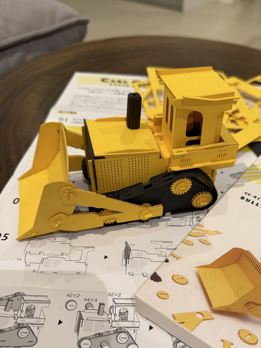 Sherrypeter's tweet photo. vibecoded this tiny papercraft bulldozer today https://t.co/YP6BvHcrRF