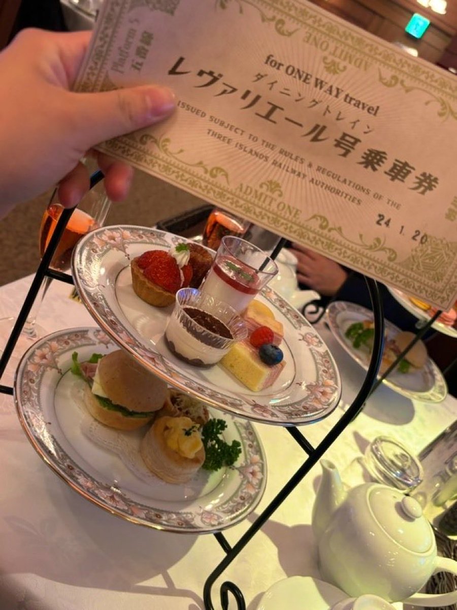 みえと tweet media