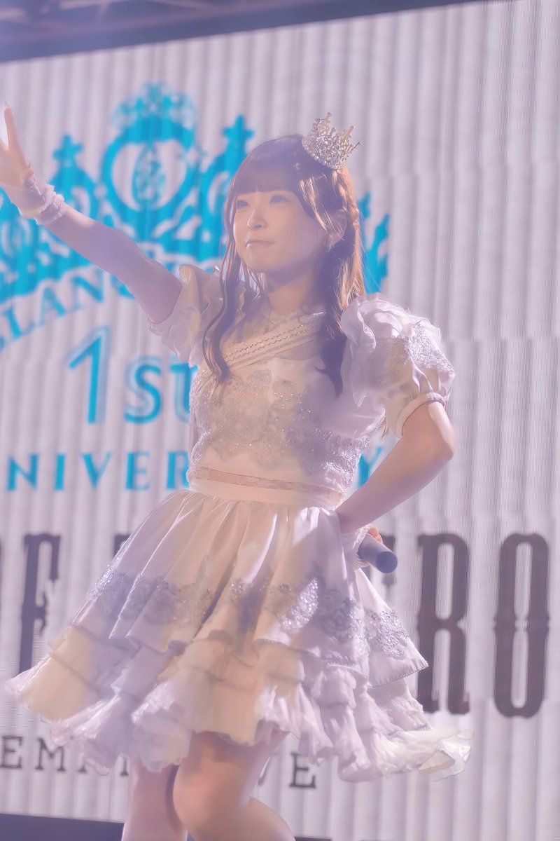 JAYCEEE40's tweet photo. 山本愛梨さん @clan_aina #あいちゃんふれんず https://t.co/MgWyAnToml
