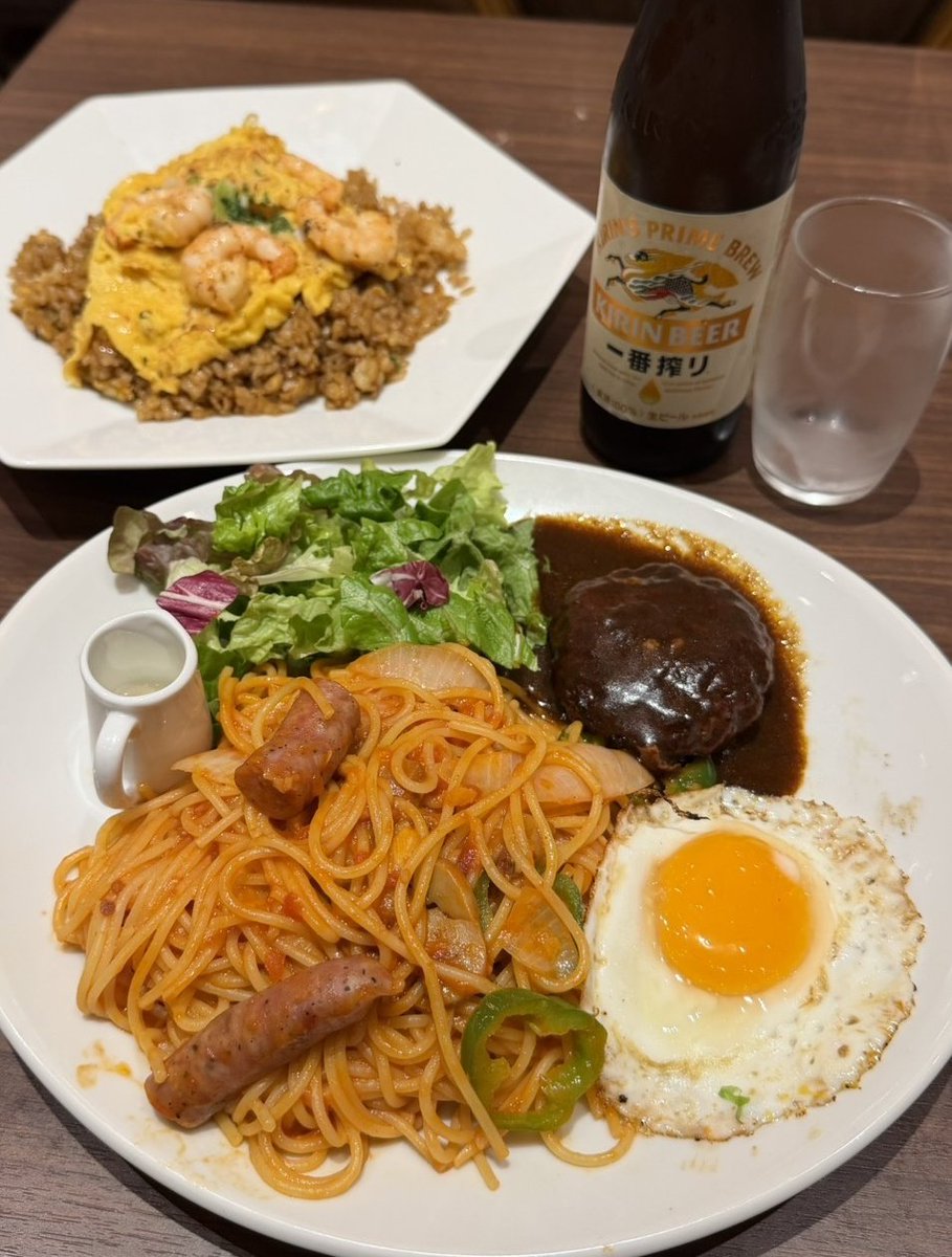anchiko_v's tweet photo. このセットしかかたん🫪

#サロン卵と私 #晩ご飯 https://t.co/jYIZh53vPB