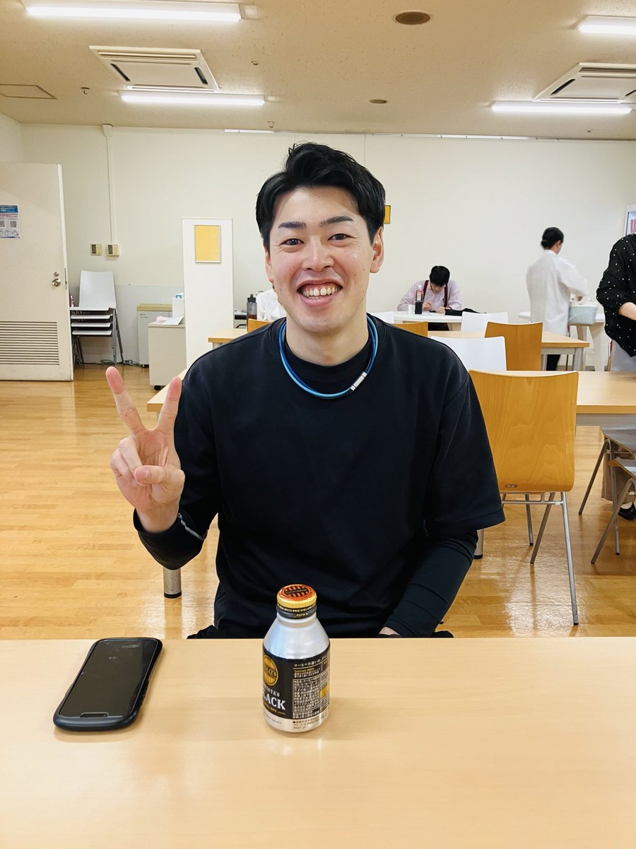 drs_hys190819's tweet photo. 仙台のオープンから、ずっと一緒！
今は静岡エリアで、職人的で繊細なストレッチにさらに磨きがかかっています✨

オープンからの歴史を知っているからこそ、その想いや経験をみんなに伝えていってほしい！
これからも静岡を引っ張り、さらに盛り上げてください🍵

#ドクターストレッチ
#細山田商事 https://t.co/2tAjes74rE