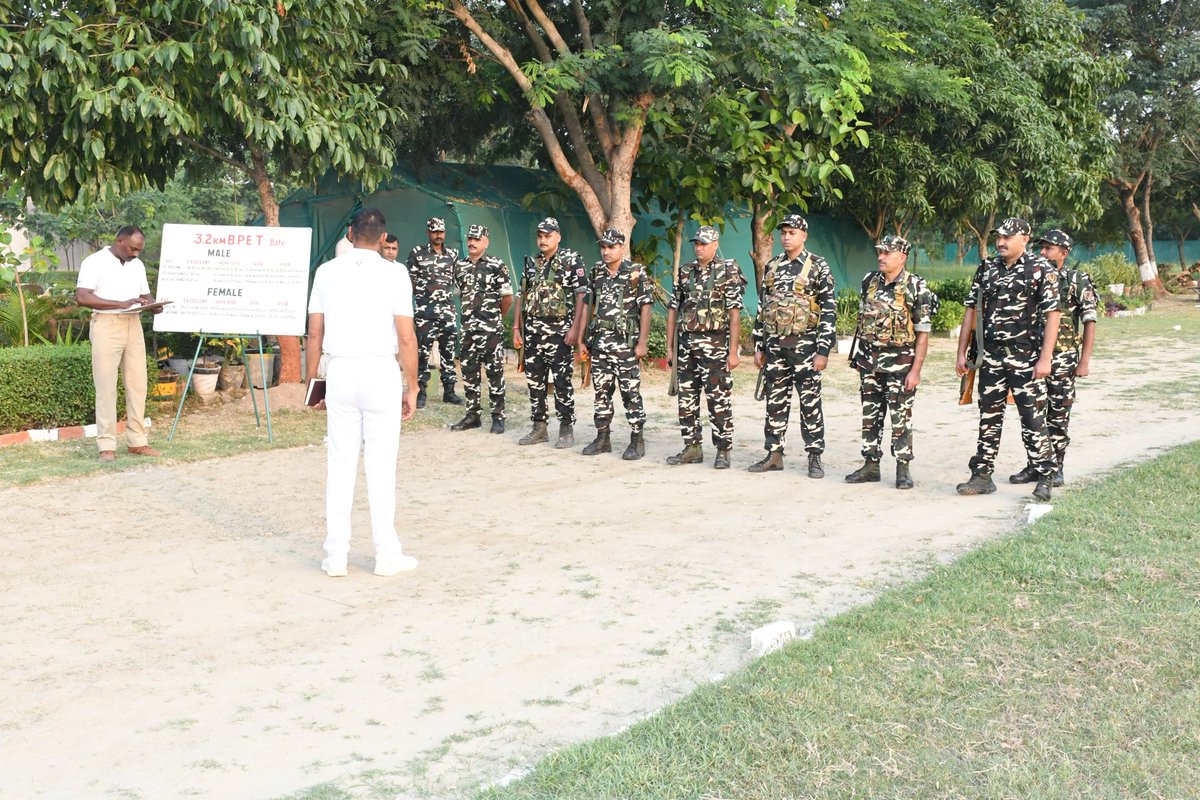 9BnSSB_INDIA's tweet photo. BPET के माध्यम से जवानों की शारीरिक दक्षता, सहनशक्ति एवं कार्यक्षमता का मूल्यांकन।
#SSB_INDIA
#SSBFTRLUCKNOW
#SSBSHQGKP
#BPET
#PhysicalEfficiencyTest
#FitJawan https://t.co/9pgTCXbtyv