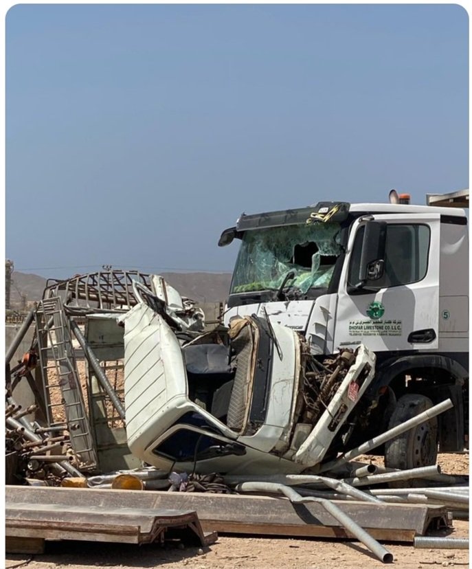 Hawas1100's tweet photo. @salimnoobi @mtcitoman @RoyalOmanPolice لقد سئم الناس من مشاهدة المشاهد ذاتها والنتائج ذاتها. المطلوب حلول على أرض الواقع لا انتظار حادث آخر يعيد النقاش من جديد سلامة الأرواح مسؤولية لا تحتمل التأجيل . https://t.co/GSf5IC8UCc
