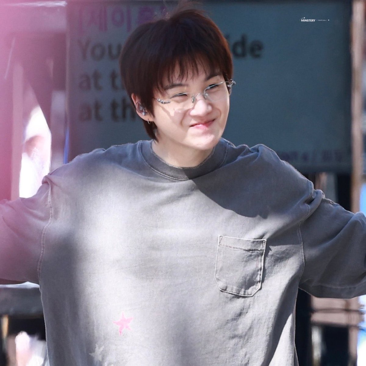 민 tweet media