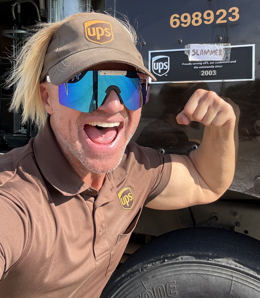 macsgym's tweet photo. It’s @UPS story time with Slammer!!!
Here’s the story of how Slammer got the job at UPS!!!!
#slammer #upsdriver #UPS #storytime #flexfriday @UPS_News @UPSers @UPSjobs @PitViperShades https://t.co/oU1nJ6UaTz