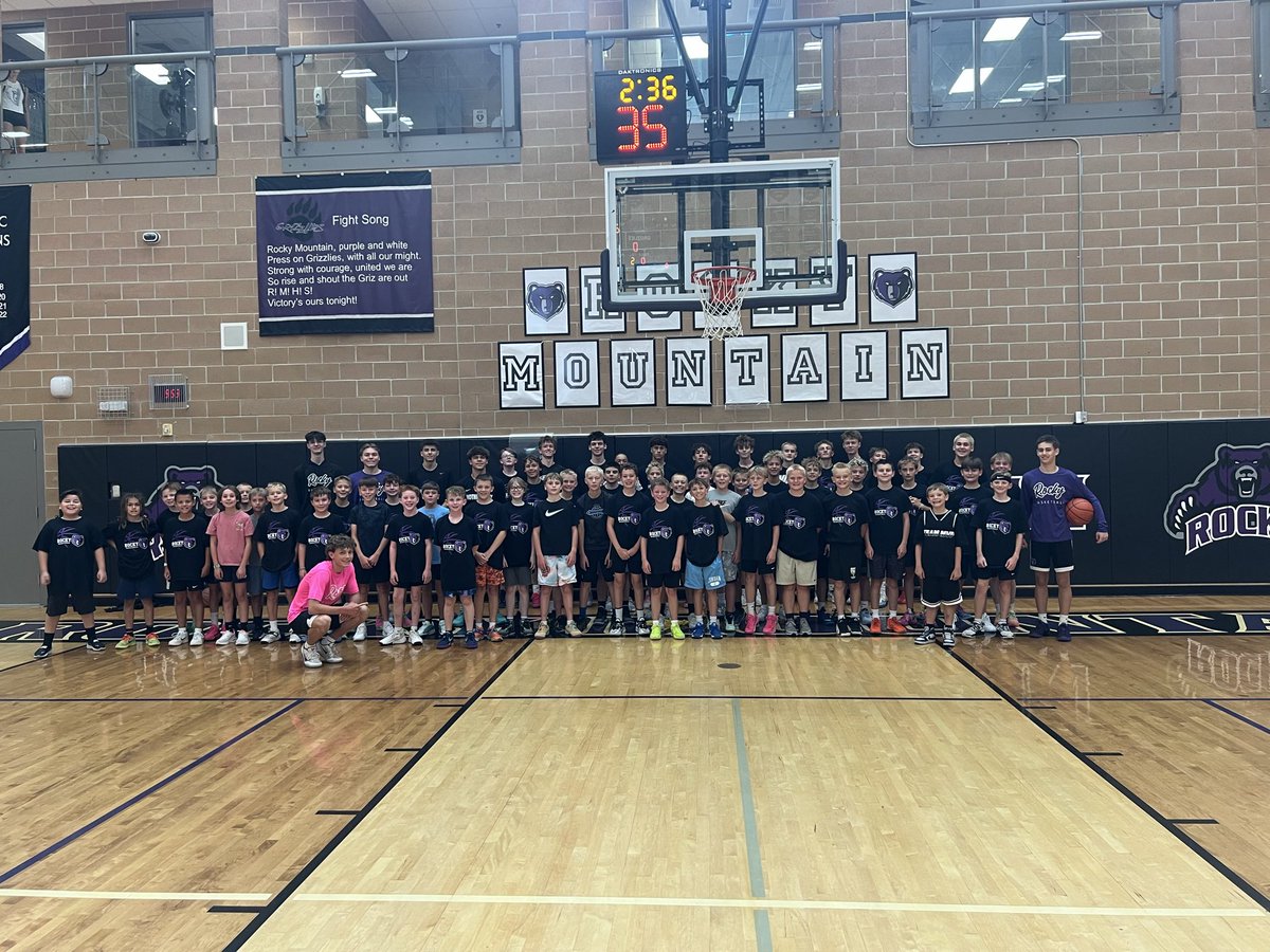 RMHS_Basketball's tweet photo. Yesterday brought an end to our 4 day Rocky Mountain Boys Basketball Camp! 

We want to take this time to give a HUGE thank you to all of the parents for bringing your kids to camp this summer!! 

Go Grizz!

#PURPLEREIGN #rollgrizz🐻 https://t.co/G1h6h76Cl7