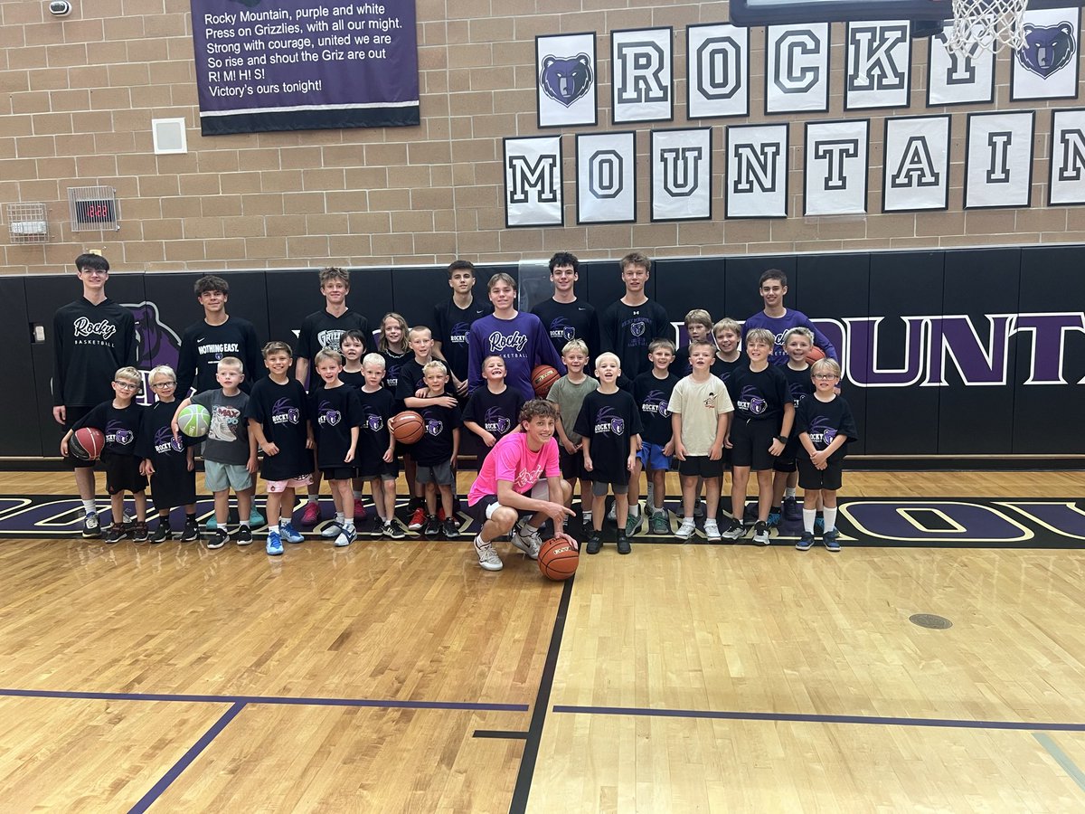 RMHS_Basketball's tweet photo. Yesterday brought an end to our 4 day Rocky Mountain Boys Basketball Camp! 

We want to take this time to give a HUGE thank you to all of the parents for bringing your kids to camp this summer!! 

Go Grizz!

#PURPLEREIGN #rollgrizz🐻 https://t.co/G1h6h76Cl7