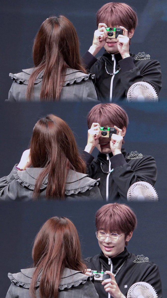 radishkimchhi's tweet photo. That one fan who made Wonwoo take her picture with disposable camera https://t.co/JQW78au05P