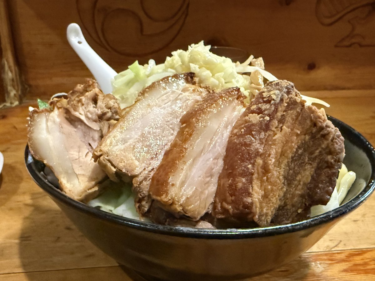 01_mmmk's tweet photo. 禁断症状が…ラーメン…(((( '-' )))) https://t.co/SOsLOUmMp4