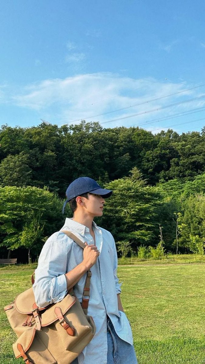 my_doyyie's tweet photo. —Deokyeom seventeen promt au
`☆ iki si friendly incaran hati

Jadi gimana sih, ini kisahnya semi ftv atau semi drama korea? https://t.co/yQMPaMTHT8