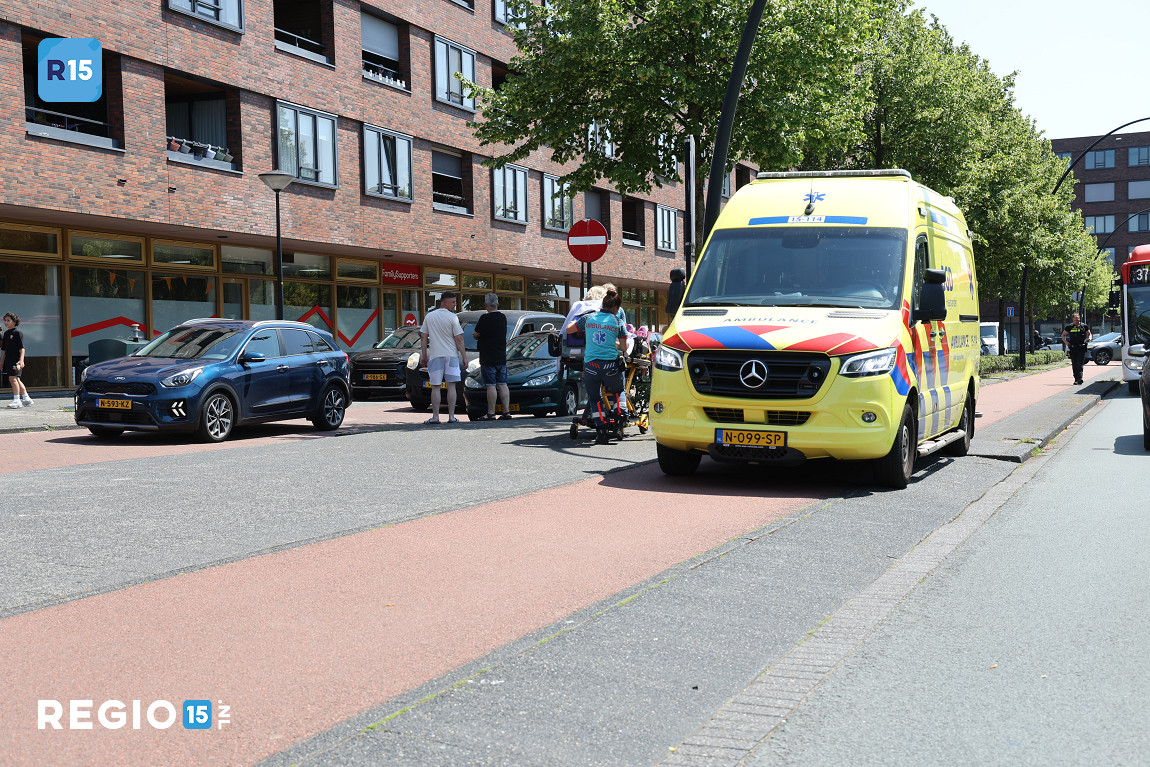 Aanrijding auto en scootmobiel in Den Haag