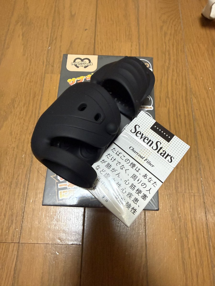 nabe_4895's tweet photo. @Sacco77s さんからモニターでいただいたトレーニングアイテム

コイツ凶暴でした🤣🤣🤣

もうこねくり回されますよマジで🤣🤣🤣

あと意外とデカいけどちゃんと仕舞う袋もついてて助かります😊

@Sacco77s さんありがとうございます😊

これでトレーニングに励みます🏋️ https://t.co/RBGn0Zfooe