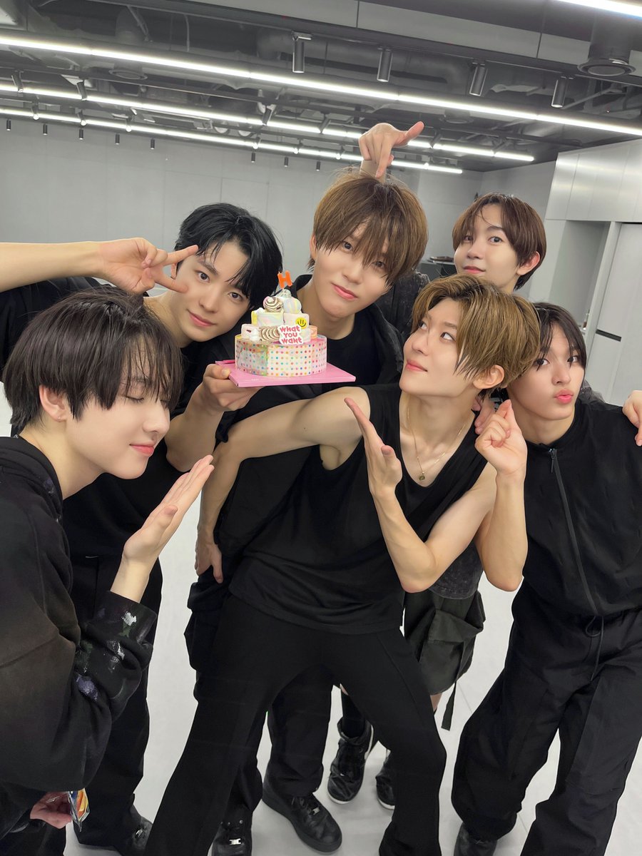 sion_onthisday's tweet photo. 240621 nctwishofficial

🔗https://t.co/Y1m1NI0o82

#시온 #SION #シオン #NCTWISH https://t.co/ZxVidciBpw