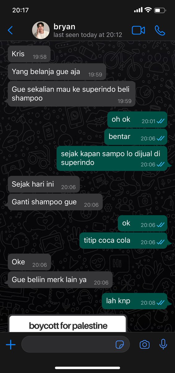 soljaerchives's tweet photo. 42. bryan &amp; krisna sebelum dan sesudah belanja 🛒 https://t.co/DR1JmvyAw6