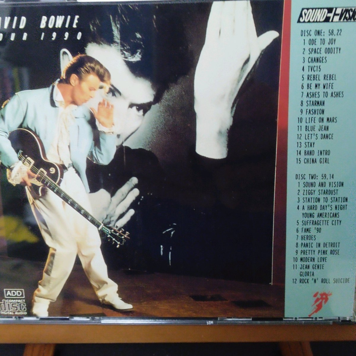 DAVID BOWIE/TOUR 1990(bootleg) 久々のオ◯ムレーベルです。初日は