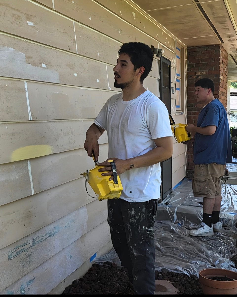painterabsolute's tweet photo. Before the final paint, we work through the areas where bare wood has been exposed. Priming those spots prepares the siding for the next step. https://t.co/3Il4K5RsKM