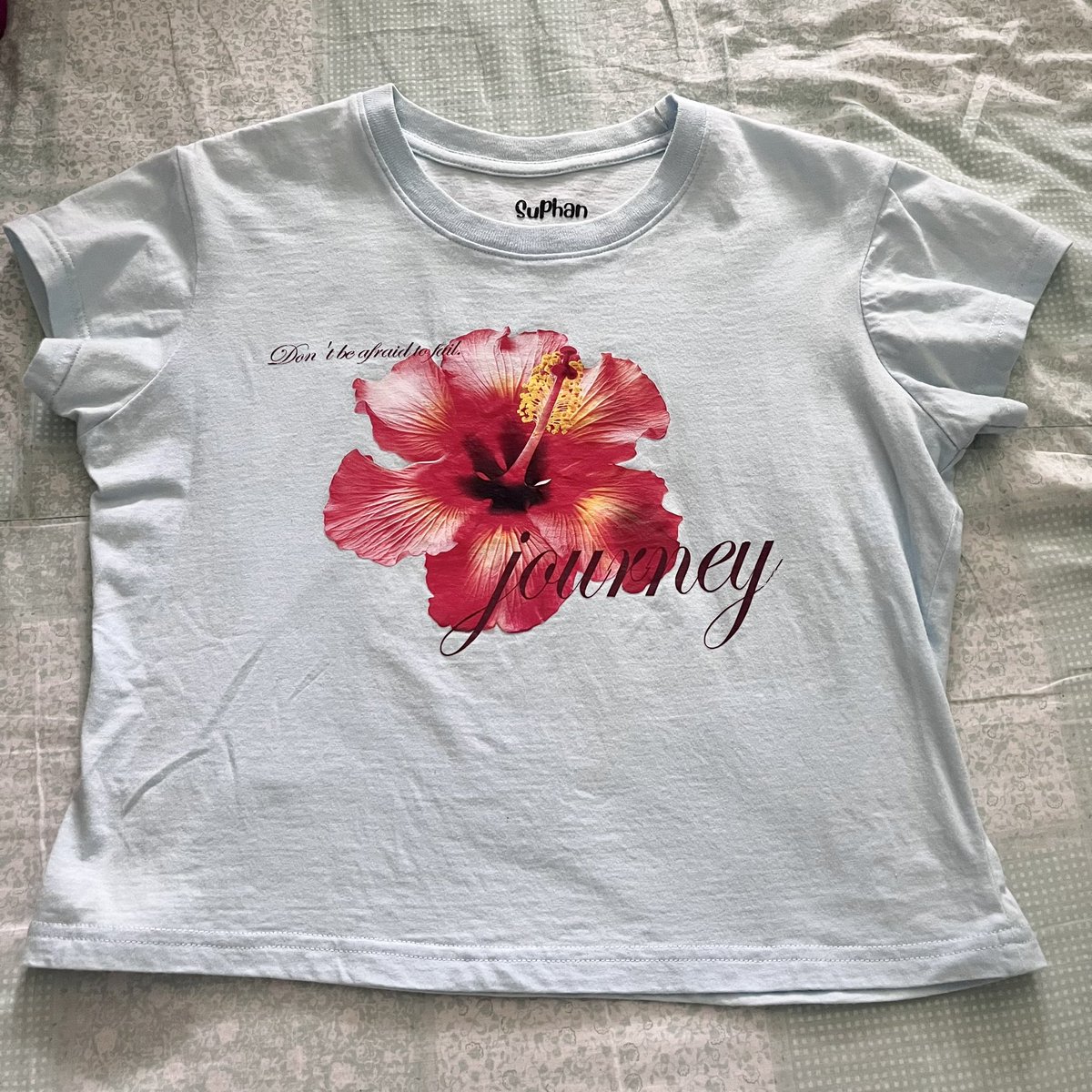 renokato's tweet photo. * ੈ✩‧₊˚* สีฟ้า

size : อก 34-35" รอบแขน 12" ยาว 19"
— 100฿

#ส่งต่อเสื้อผ้า #ส่งต่อเสื้อผ้ามือสอง https://t.co/ER3dRy3rp8