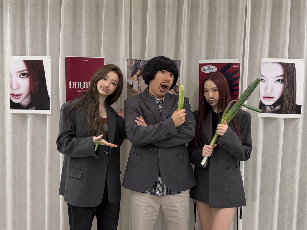 OFFICIAL_MEOVV's tweet photo. [📹] 제목순대국밥을맛있게먹었더니 팬걸이두명더생겼슴돠하하핳 ｜ 모먹티비 EP.19

🔗 https://t.co/9cGK66TSOp

#MEOVV #미야오
#BITENOW
#THEBLACKLABEL #더블랙레이블 https://t.co/e5SpWUJyL9