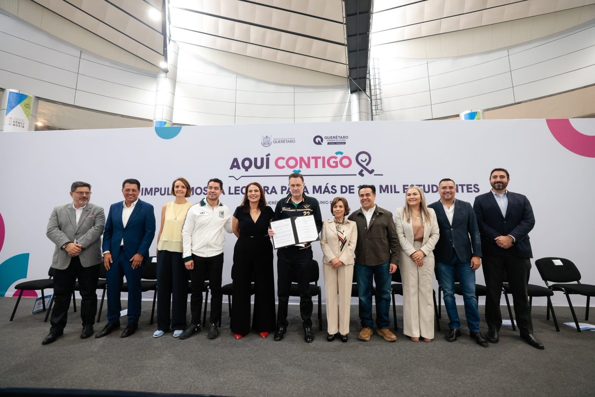 eqronomia's tweet photo. El gobernador @makugo, encabezó el “Encuentro Estatal de Mejores Prácticas para Impulsar la Lectura”, donde se firmó un pacto para promover este hábito en instituciones de educación media superior y superior de la entidad. https://t.co/eHk8LFHY2p https://t.co/Czc7cpd3pF