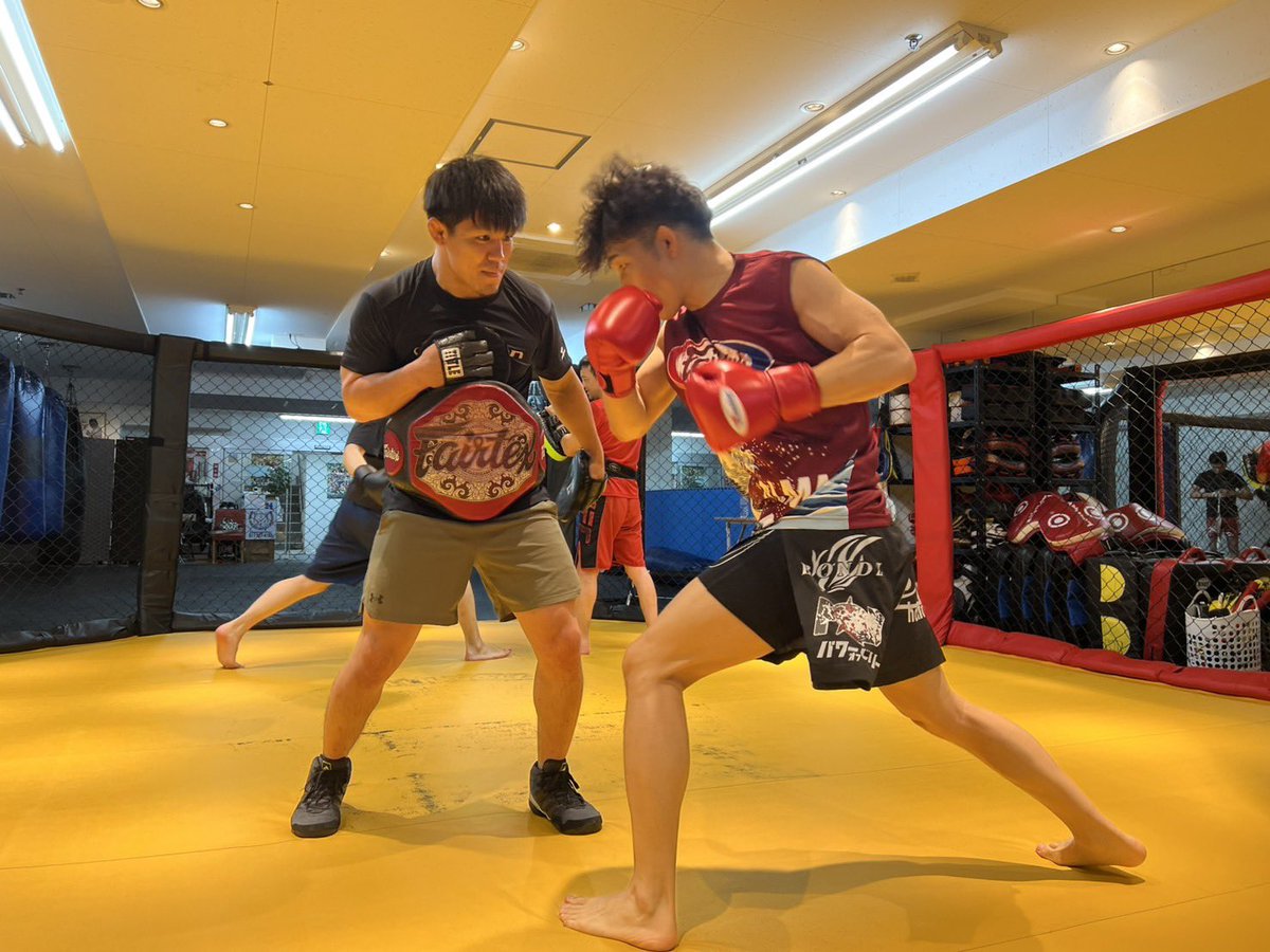 pod_gym's tweet photo. 金曜日打撃&amp;レスリング🤼
後半レスリングクラスでは、今日もひたすら打ち込み、地獄のレスリングスパーからのラストは地獄のサーキット😇
スタミナをつけて強くなりたい人は金曜日に集まろう💪今日も熱の入った練習ありがとうございました😊 #総合格闘技
#レスリング #必殺技教えます https://t.co/3EEKLVqBXt