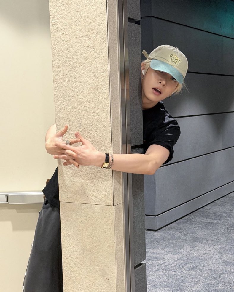 heecitou's tweet photo. A FOTO MAIS LINDA DO MUNDO https://t.co/YavF5WDLdd