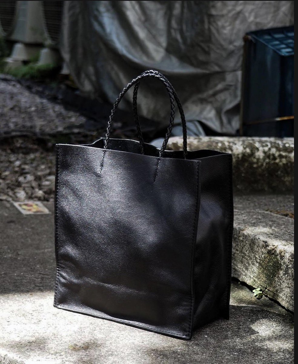 8th_month's tweet photo. Made in 浅草レザーバッグ全型完納。
¥12,100〜¥18,150 https://t.co/2OpajmOGwL