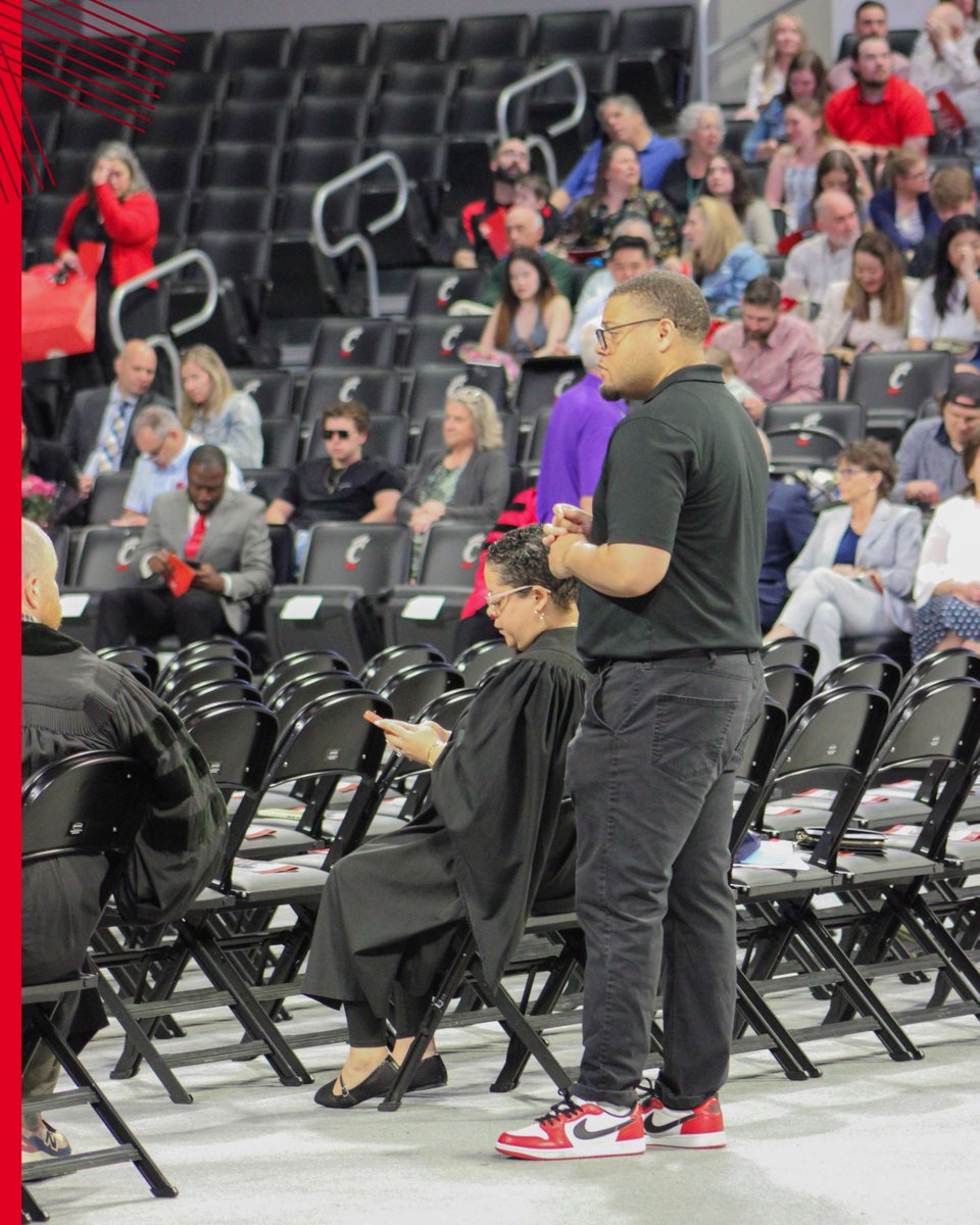 UCPharmacy's tweet photo. Staff Highlight: Josh Cato 

Admissions Counselor!
💬 “Our students are supported every step of the way.”
✈️ Traveler | 👟 Shoe collector | 🎶 Vinyl lover
👉 Meet more of our faculty and staff: https://t.co/QzAmuC4zyq

#StaffHighlight #StudentSupport #PharmacySchool https://t.co/DT4z4vrWmZ