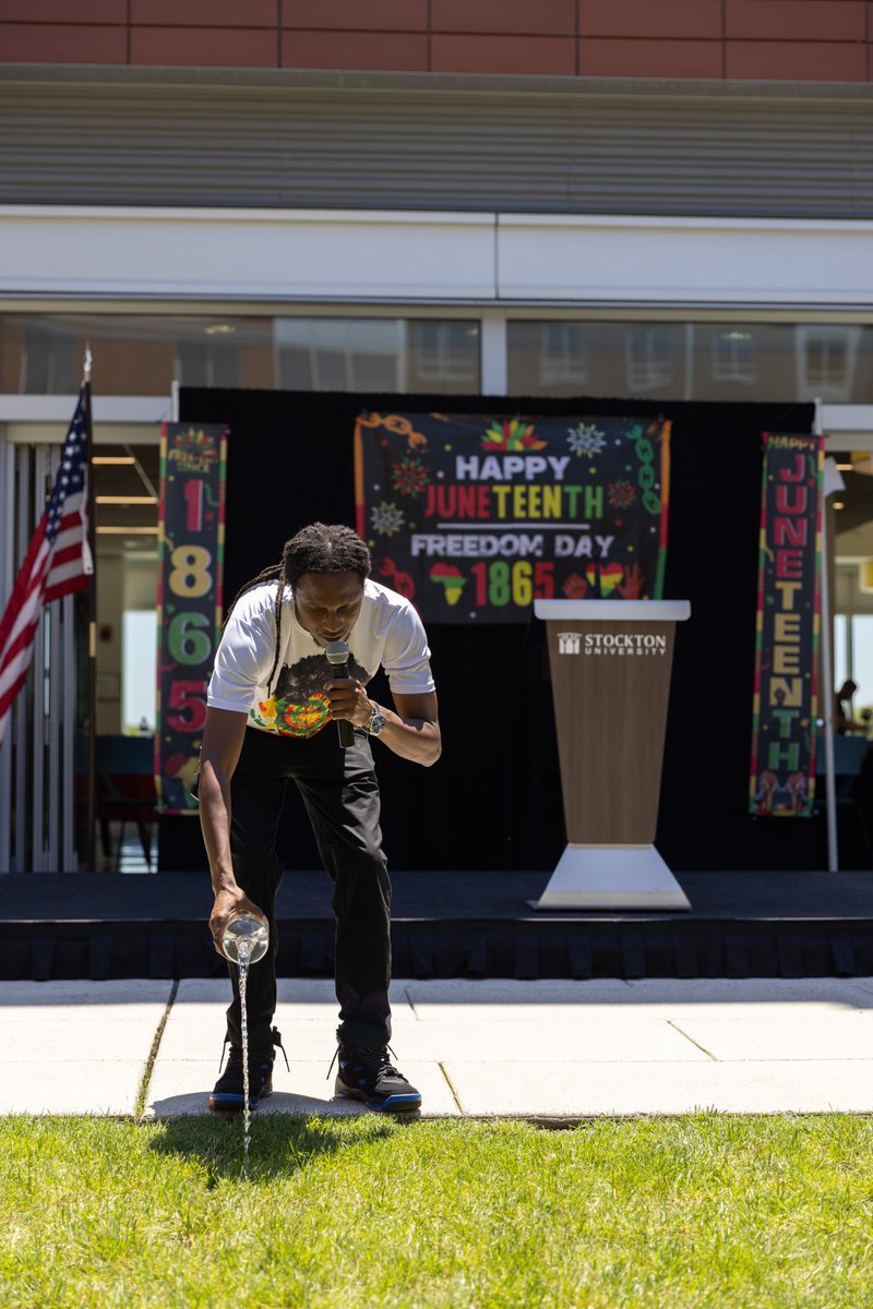 Stockton_edu's tweet photo. Honoring history. Celebrating community. Sharing joy. ❤️
Stockton University came together at our Atlantic City Campus to celebrate Juneteenth, a day that recognizes freedom, resilience and the continued pursuit of equality.
#Juneteenth #Ospreys #StocktonUniversity https://t.co/bPl6KvEt73