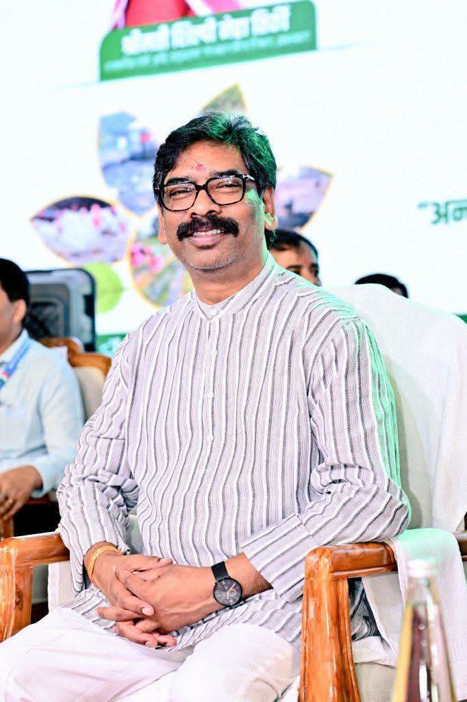 omp779211's tweet photo. Thanks Sir @HemantSorenJMM

जेएमएम उम्मीदवार: 30 वोट
परिमल नाथवाणी: 28 वोट 
प्रणव झा- 20

हनुमान जी की कृपा आप पर बनी रहे, जय मां छिन्मस्तिका 
जय श्री राम।
@INCIndia 
@BJP4India 
@RJDforIndia https://t.co/O9uMyH32dr