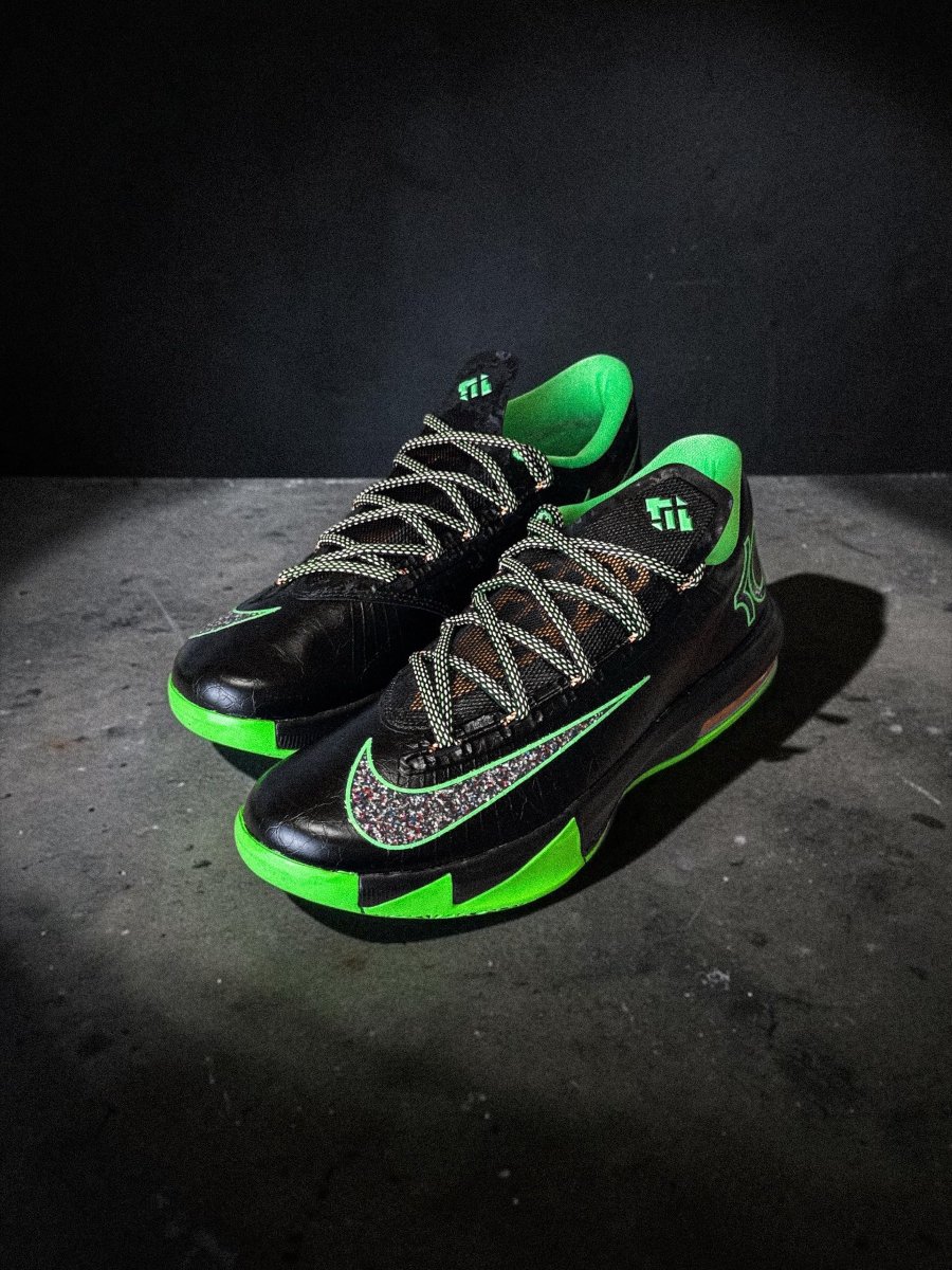 nicekicks's tweet photo. Nike KD 6 "Brazil" is releasing at 10am ET 🇧🇷

GO HERE 📲
JD Sports - https://t.co/BUdZLRfnAy
Finishline - https://t.co/bv2pdKwRyS
Foot Locker - https://t.co/6tG7U9VktV
Hibbett - https://t.co/UTTbiGryE3 https://t.co/Gn1PiQHO3C