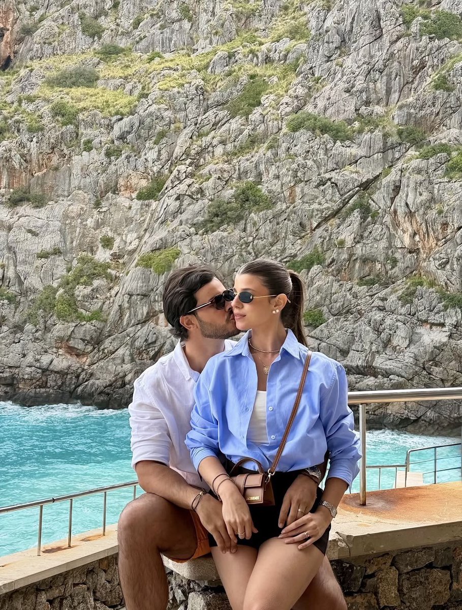 loveucouple's tweet photo. https://t.co/NUf3F2Bp3K