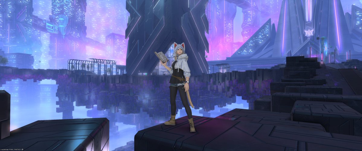 naria_games's tweet photo. 推しのスフェーン様の服が出てた！
何がとは言わないけど、平和の象徴ですね・・・（ https://t.co/nRzAsXAmTt