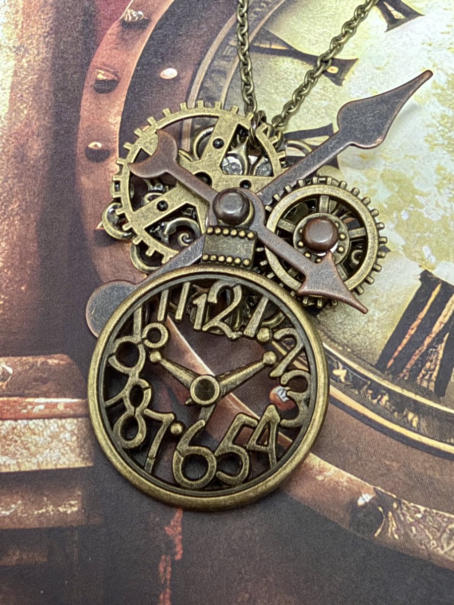 flaboratory's tweet photo. #デコパレ 出品アクセサリー。

歯車の回せるアクセサリー、あります。

大まかな価格帯は
ペンダント 3〜5000円台
ループタイ 5000円前後
ピアス・イヤリング 1000円台

デコレーション☆パレード６
6/20(土)～6/30(火)
新宿マルイアネックス1F
カレンダリウム１

＃デコパレ６ https://t.co/ntmI7k7FcR