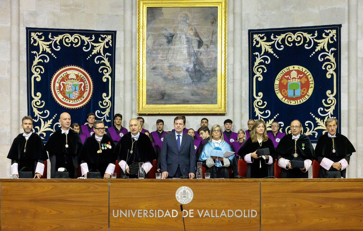 alferma1's tweet photo. Un placer acompañar hoy a Pilar Garcés en su toma de posesión como 1ª rectora de la @UVa_es, un hito histórico.

Cuenta con el apoyo de la @jcyl para seguir impulsando una Universidad excelente, al servicio de nuestros jóvenes y de #CastillayLeón. https://t.co/QdkGDP0X8q