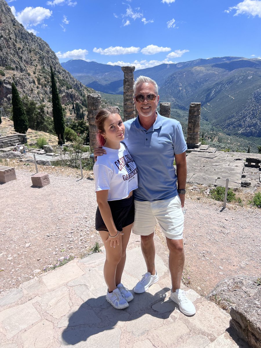 TheKelWilliams's tweet photo. Official Day 1……Oracle of Delphi #DelphiGreece #Oracle #OracleOfDelphi #TheNashvilleRealtor #LOVEXIT #FUNCLE ￼#Parnassus #IonianSea #GraduationTrip https://t.co/rC2xccgX5Y