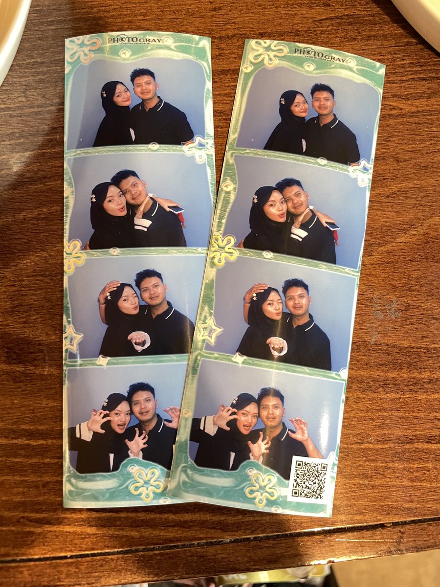 valleeerio's tweet photo. lanjut kita melakukan photobooth,ngafe dan beli brecelet kopel 💗🫶🏻 https://t.co/k17PqyODDI
