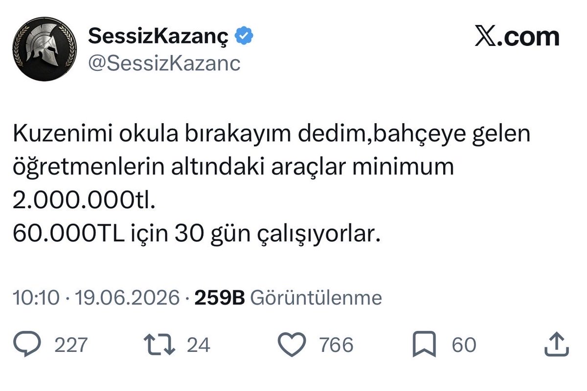 Butterfly_1606's tweet photo. Yanlış bilgi vermişsiniz… 🙃

Maaşlarımız 200.000 TL falan, ayda 15 gün çalışıyoruz, toplam tatilimiz 6 ay, arabalarımızın en kötüsü 4.000.000 TL… 🙃 Az daha okuyup öğretmen olsaydınız keşke, şartlarımız da, itibarımız da şahane!!!

Bu kadar öğretmen düşmanı bir toplum daha var mı dünyada acaba?

Kapatın öğretmenleri, kuzuları da siz eğitin madem bu kadar rahatsızlık veriyorsak!!!

#Öğretmen