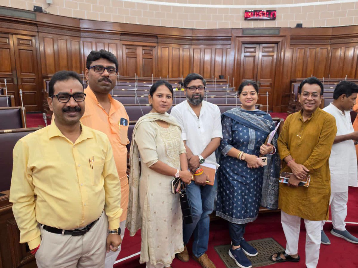 pro44659's tweet photo. Another day of duty in the Assembly – for the people, for progress.

Your daughter, committed to Bengal's service.

#WestBengalAssembly #PublicService #JanSeva #Development https://t.co/L0kB7IauF1