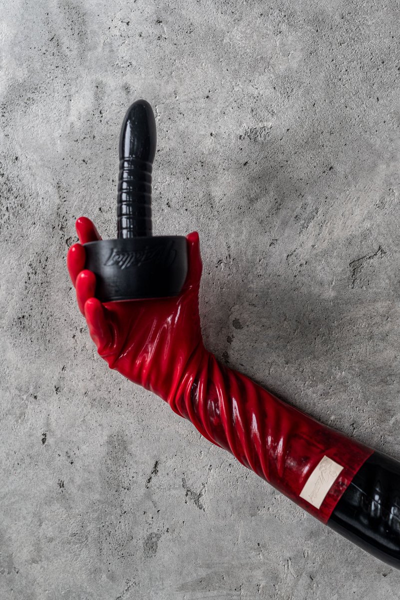 natallienstore's tweet photo. Meet the Dildo Cap, an attachment for the FCK mask. Body-safe materials, TPU and biodegradable PLA, 15 cm total length, with the Natallien silhouette on the front tip. Made for serious oral and breath control play. #Natallien #BreathPlay #GasMaskFetish 

https://t.co/emTRANDuDt https://t.co/dti34enweU