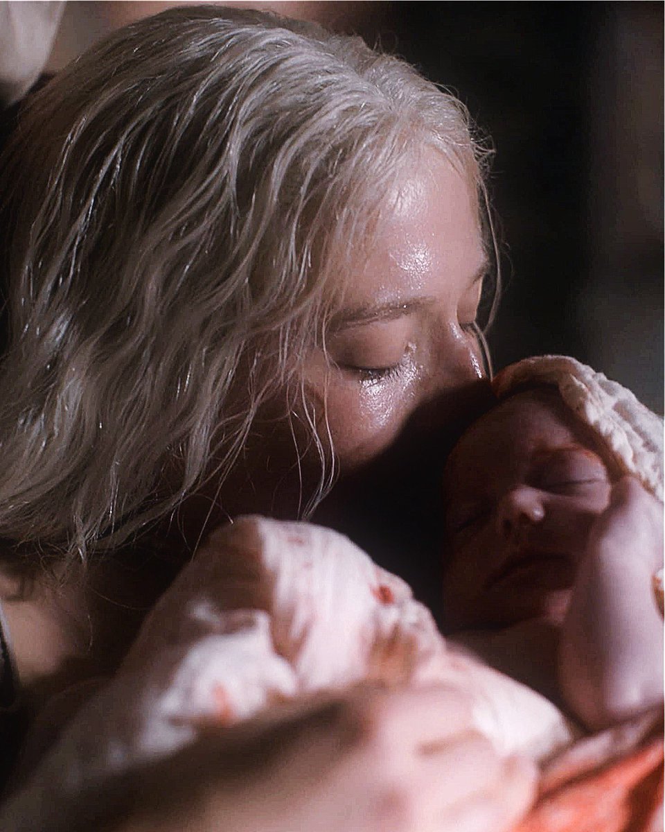 buff_err's tweet photo. "I want to fight for you Mother as my brothers did. Let me prove that I am as brave as they were"

"Bring him back, bring him back, he does not know! My son, my sweet, my son…"

"Mother, forgive me," Joffrey said with his last breath.

#Houseofthedragon
#HOTD https://t.co/R2ORczJLQE