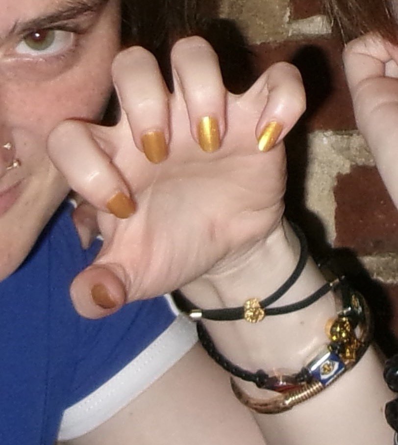 billsbobblehead's tweet photo. i get so excited when people ask if they are my natural nails because i am so proud of them, i tell them “well of course” and show the undersides so they know im not lying 😅 and my default picture pose is flashing my claws because i want them to be seen at all times 😏 examples: https://t.co/Y8ZCJoqA9e